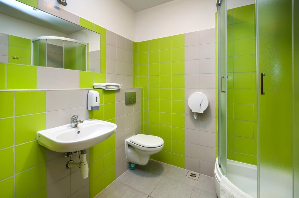 Hill Inn Poznan Room photo